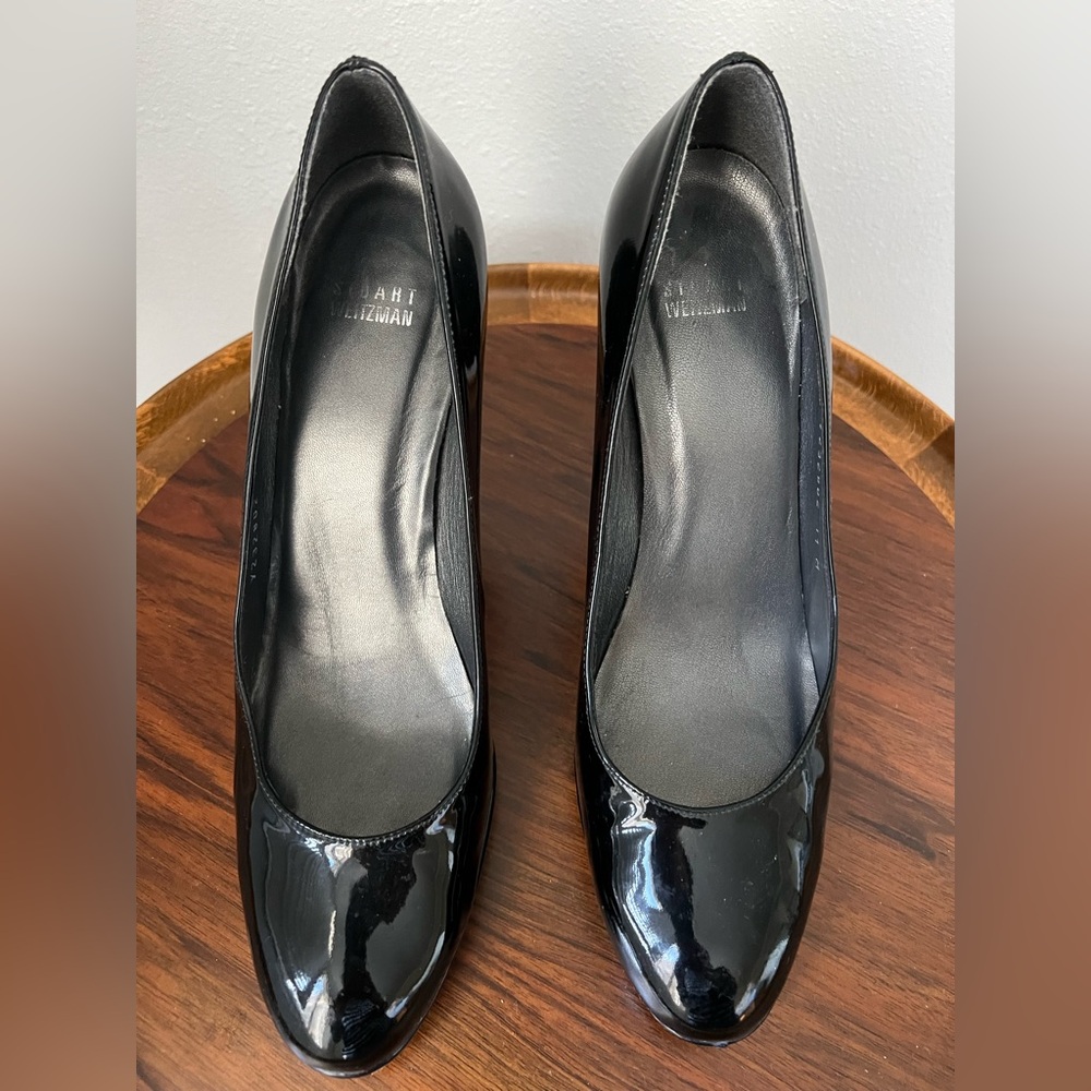 Stuart Weitzman Black Patent Leather Pumps